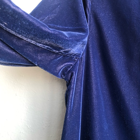 Soft Surrounding Velour Size Small Cover Up Royal Blue - Picture 6 of 9